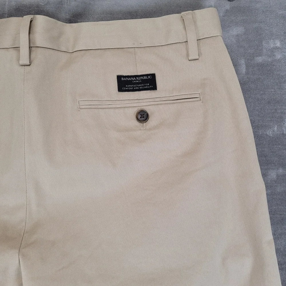 Banana Republic Aiden Chino Mens Actual Sz 34x33 Khaki Tan Slim Fit Cotton Pants